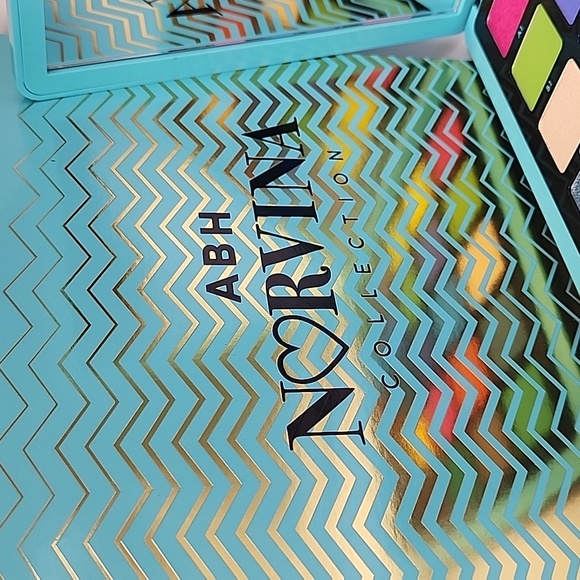 Anastasia Beverly Hills Volume 2 Palette - Picture 7 of 16